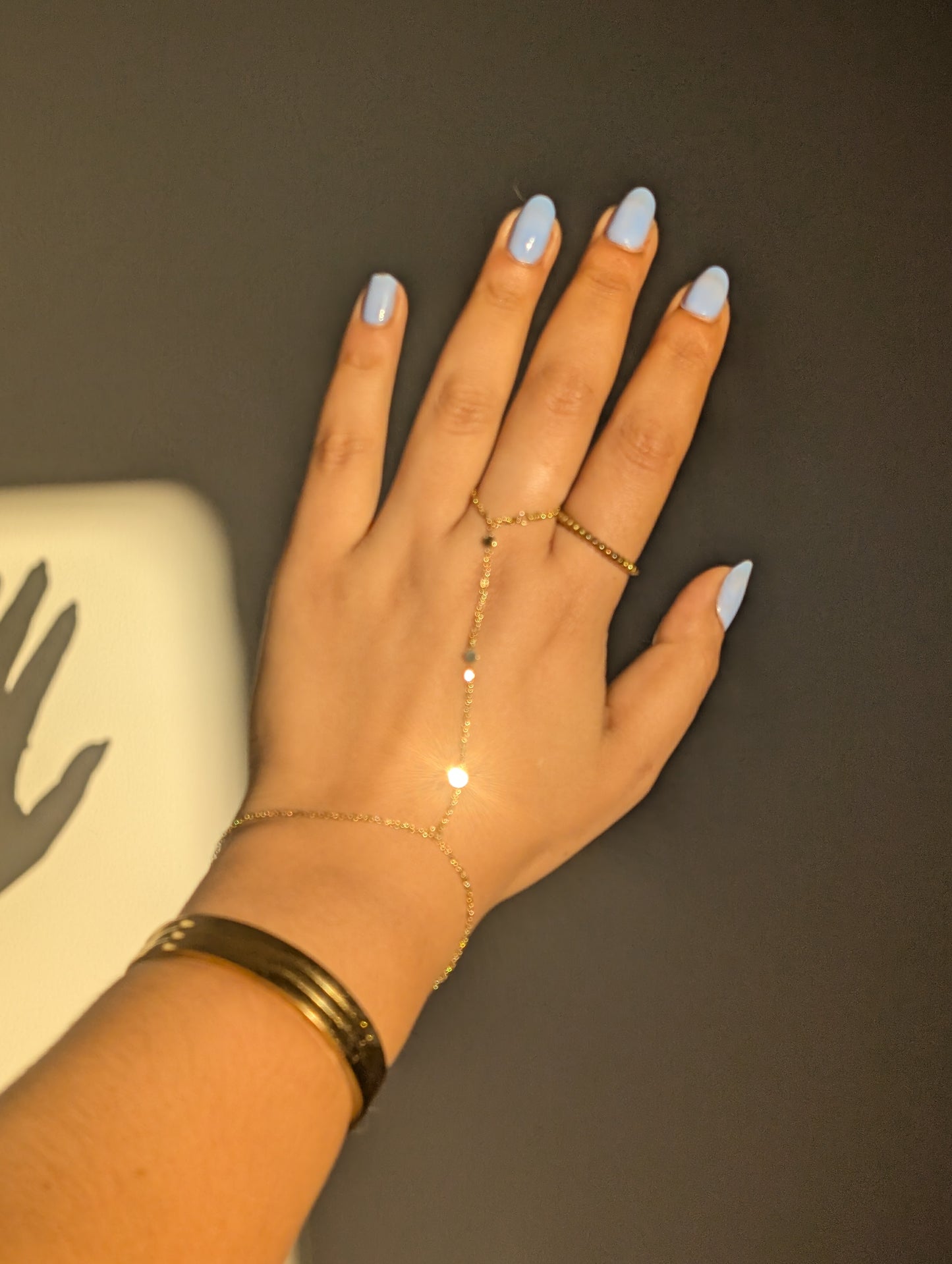 Nahrain hand chain